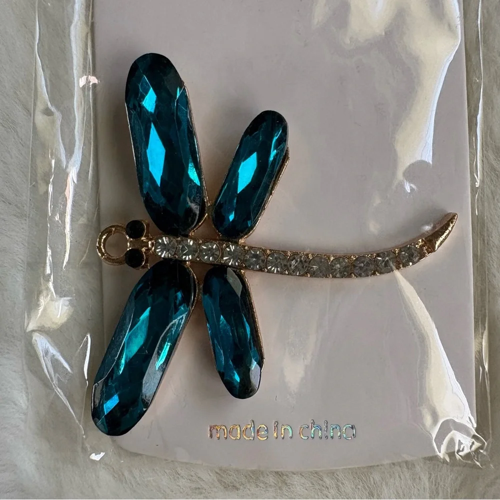 Mint Blue stone and diamond Gold Dragonfly bling keychain